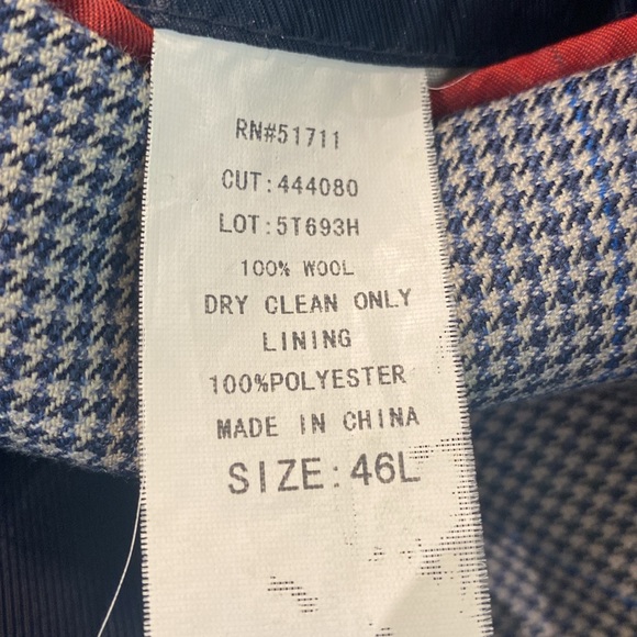 Andrew Fezza sport coat. Excellent condition. Size 46 long - Picture 4 of 4